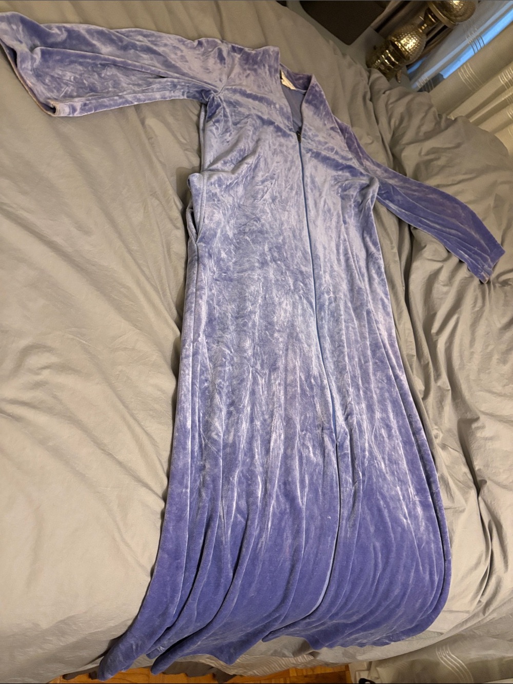 Bell sleeve Vintage diamond tea zipper down the entire front w